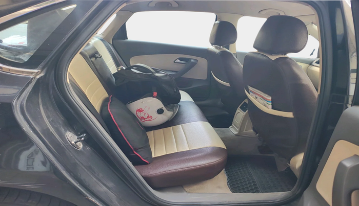 2014 Volkswagen Vento COMFORTLINE TSI AT PETROL, Petrol, Automatic, 68,014 km, interior