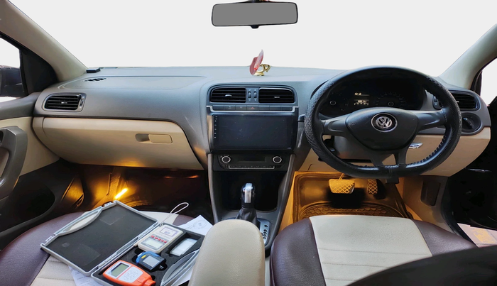 2014 Volkswagen Vento COMFORTLINE TSI AT PETROL, Petrol, Automatic, 68,014 km, interior