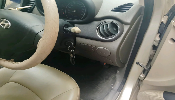 2012 Hyundai i10 MAGNA 1.2, Petrol, Manual, 87,938 km, interior