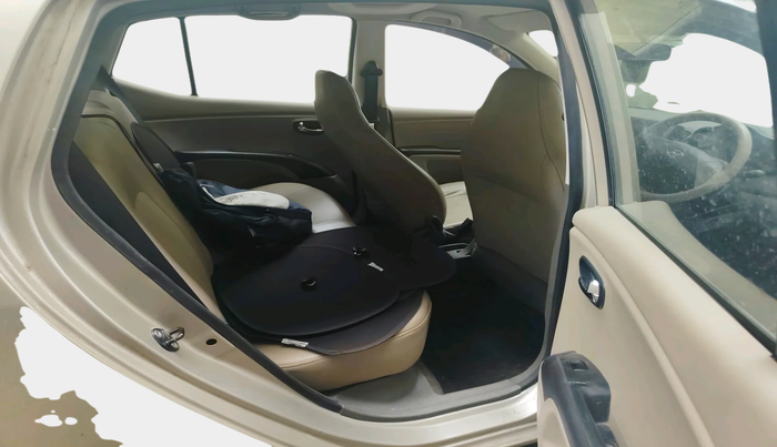 2012 Hyundai i10 MAGNA 1.2, Petrol, Manual, 87,938 km, interior