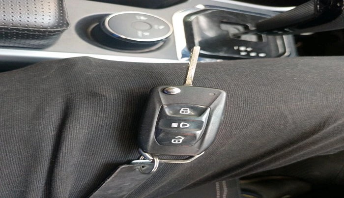 2021 Tata NEXON XMA SUNROOF DIESEL, Diesel, Automatic, 37,992 km, interior