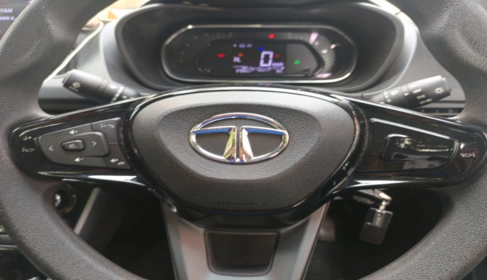 2021 Tata NEXON XMA SUNROOF DIESEL, Diesel, Automatic, 37,992 km, interior