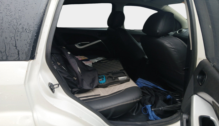 2010 Ford Figo ZXI 1.2 PETROL, Petrol, Manual, 82,659 km, interior