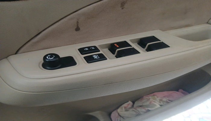 2017 Maruti Dzire VXI, Petrol, Manual, 19,763 km, interior