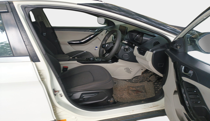 2020 Tata NEXON XZA PLUS DIESEL, Diesel, Automatic, 1,52,993 km, interior
