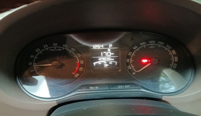 2016 Skoda Rapid 1.5 TDI CR STYLE PLUS AT, Diesel, Automatic, 1,29,900 km, interior