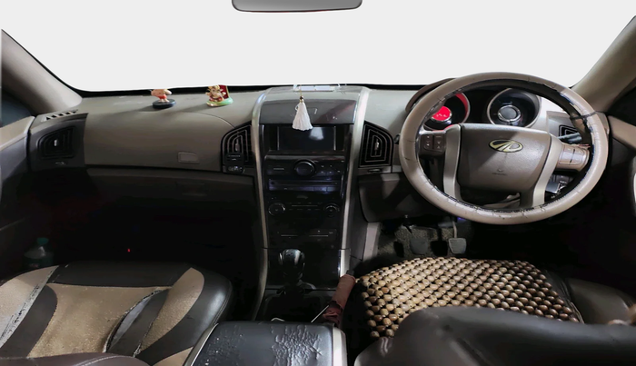 2014 Mahindra XUV500 W8, Diesel, Manual, 1,97,416 km, interior