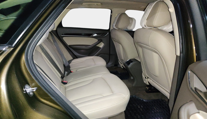 2012 Audi Q3 2.0 TDI QUATTRO, Diesel, Automatic, 69,687 km, interior