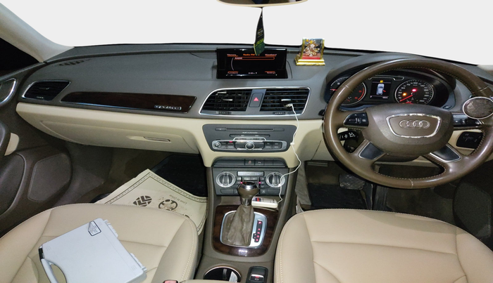 2012 Audi Q3 2.0 TDI QUATTRO, Diesel, Automatic, 69,687 km, interior
