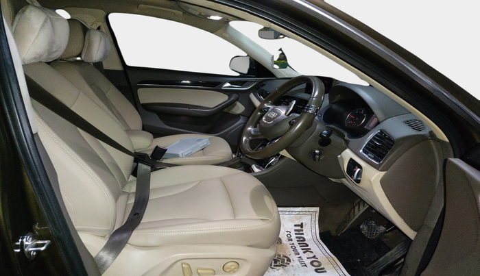 2012 Audi Q3 2.0 TDI QUATTRO, Diesel, Automatic, 69,687 km, interior