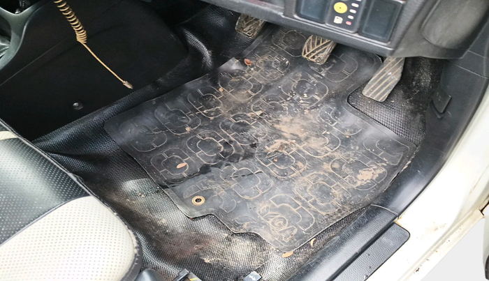 2018 Maruti Wagon R 1.0 LXI CNG, Petrol, Manual, 1,31,560 km, interior