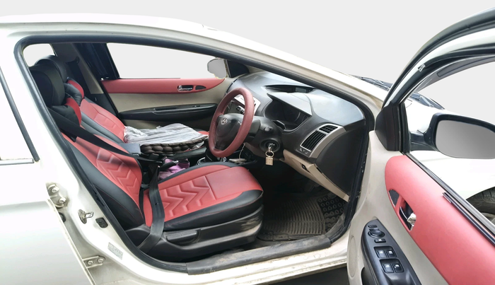 2012 Hyundai i20 MAGNA 1.2, Petrol, Manual, 1,02,168 km, interior
