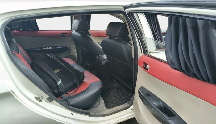 2012 Hyundai i20 MAGNA 1.2, Petrol, Manual, 1,02,168 km, interior