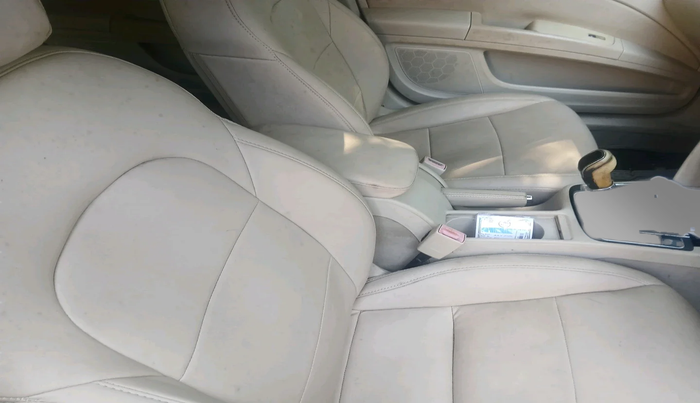 2011 Skoda Superb ELEGANCE 1.8 TSI AT, Petrol, Automatic, 40,002 km, interior