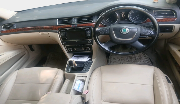 2011 Skoda Superb ELEGANCE 1.8 TSI AT, Petrol, Automatic, 40,002 km, interior