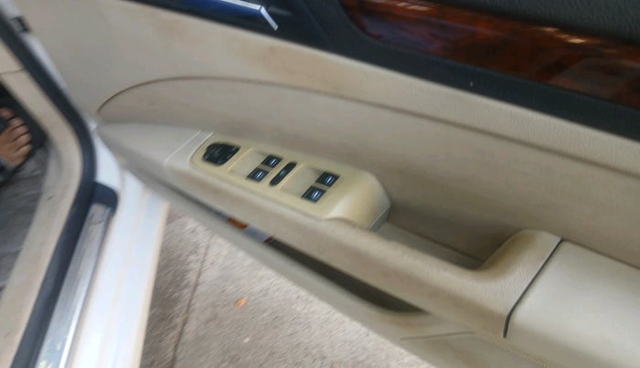 2011 Skoda Superb ELEGANCE 1.8 TSI AT, Petrol, Automatic, 40,002 km, interior