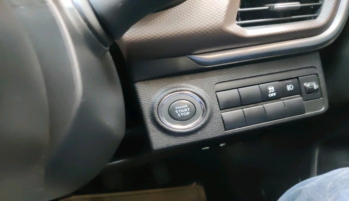 2023 Maruti BREZZA ZXI, Petrol, Manual, 12,576 km, interior