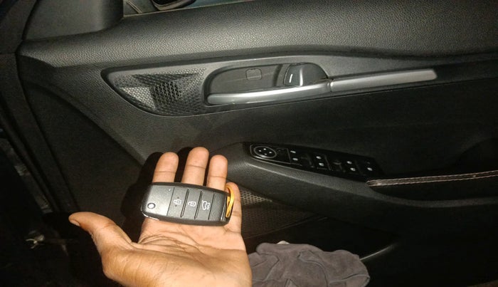 2019 KIA SELTOS HTK 1.5 PETROL, Petrol, Manual, 32,371 km, interior