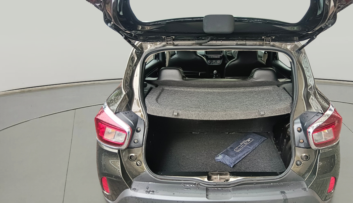 2021 Renault Kwid RXT 1.0 (O), Petrol, Manual, 95,008 km, exterior