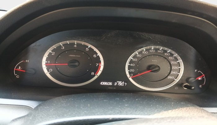 2011 Honda Accord 2.4L I-VTEC MT, Petrol, Manual, 1,08,606 km, interior