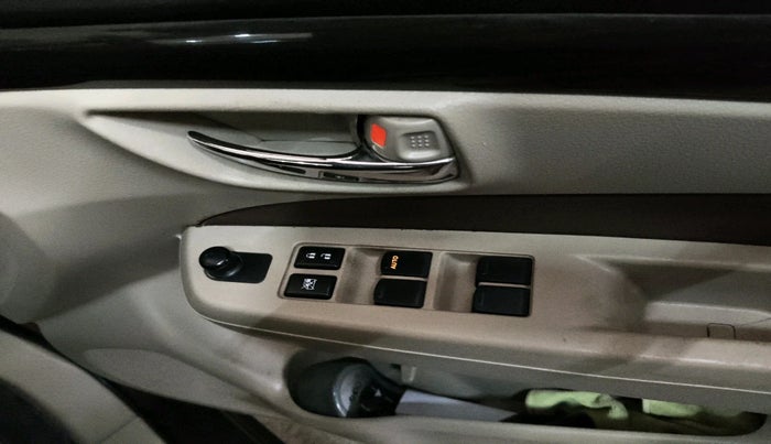 2015 Maruti Ciaz VXI, Petrol, Manual, 2,29,129 km, interior