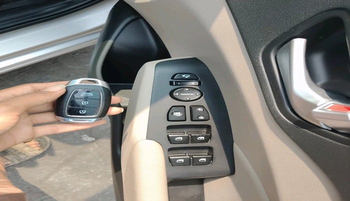 2017 Hyundai Verna 1.6 VTVT SX (O) AT, Petrol, Automatic, 69,644 km, interior