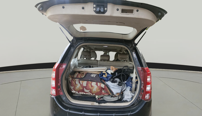 2015 Mahindra XUV500 W10, Diesel, Manual, 81,695 km, exterior