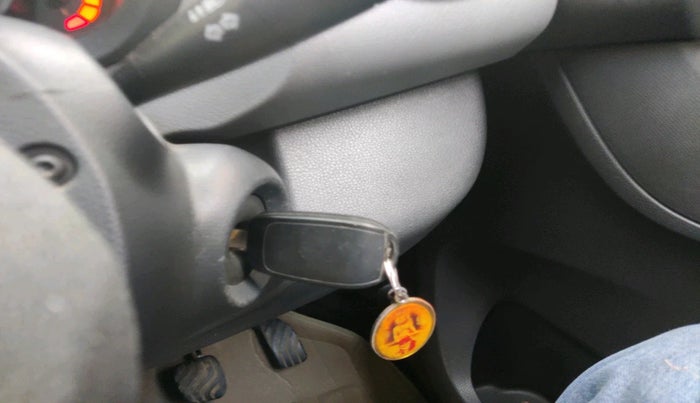 2016 Renault Kwid RXT 0.8, Petrol, Manual, 10,447 km, interior