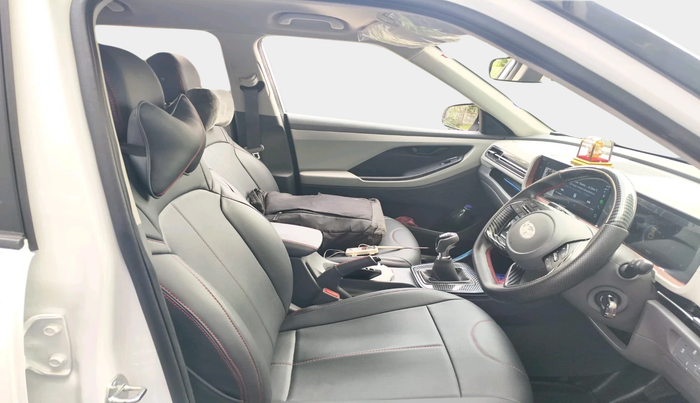 2025 Hyundai Creta E 1.5 PETROL, Petrol, Manual, 4,279 km, interior