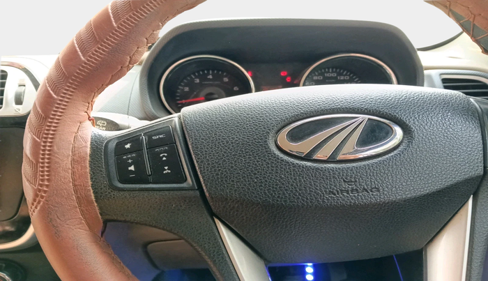 2016 Mahindra TUV300 T8, Diesel, Manual, 86,185 km, interior