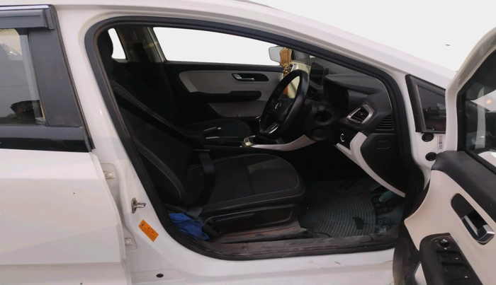 2023 Tata ALTROZ  XZ PLUS (S) , Diesel, Manual, 35,098 km, interior