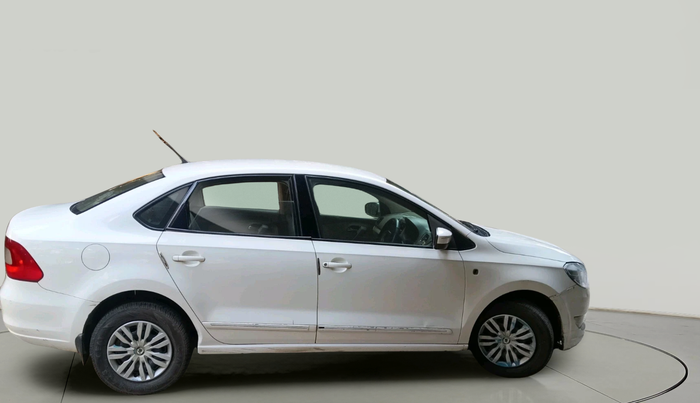 2012 Skoda Rapid AMBITION 1.6 TDI CR MT, Diesel, Manual, 1,76,831 km, exterior