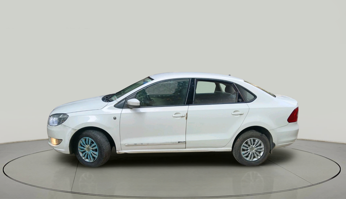 2012 Skoda Rapid AMBITION 1.6 TDI CR MT, Diesel, Manual, 1,76,831 km, exterior