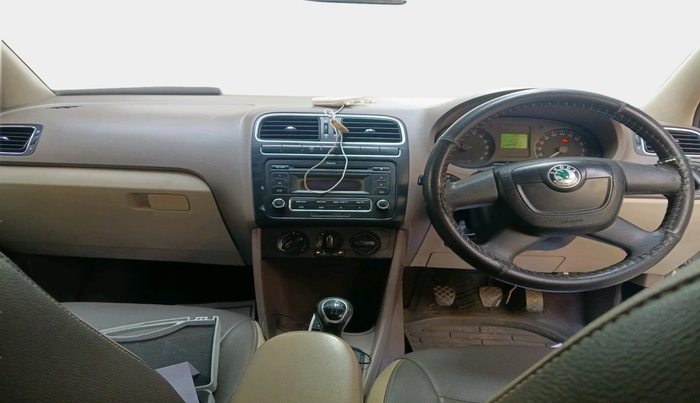 2012 Skoda Rapid AMBITION 1.6 TDI CR MT, Diesel, Manual, 1,76,831 km, interior