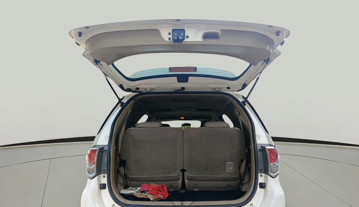 2012 Toyota Fortuner 3.0 4X2 AT, Diesel, Automatic, 2,48,958 km, exterior