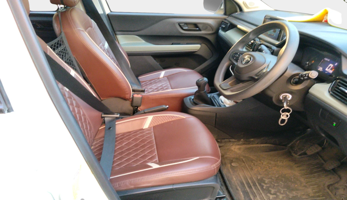 2024 Tata PUNCH ADVENTURE RHYTHM CNG MT, Petrol, Manual, 6,613 km, interior