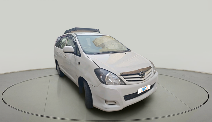 2011 Toyota Innova 2.5 G4 7 STR, Diesel, Manual, 1,30,182 km, exterior