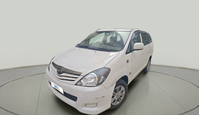 2011 Toyota Innova 2.5 G4 7 STR, Diesel, Manual, 1,30,182 km, exterior