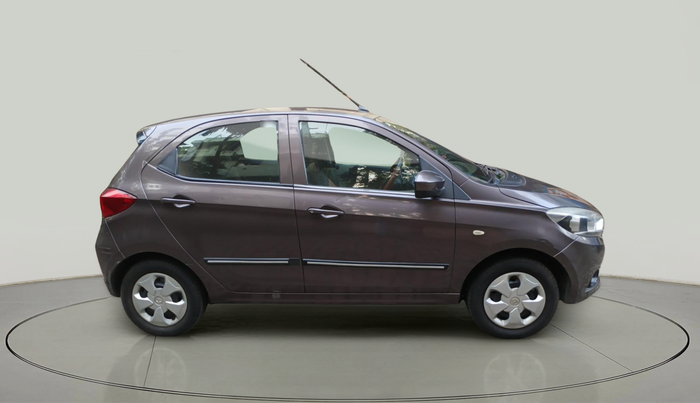 2017 Tata Tiago XT PETROL, Petrol, Manual, 25,810 km, exterior