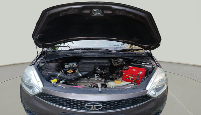 2017 Tata Tiago XT PETROL, Petrol, Manual, 25,810 km, exterior
