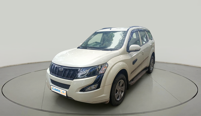 2016 Mahindra XUV500 W4, Diesel, Manual, 99,247 km, exterior