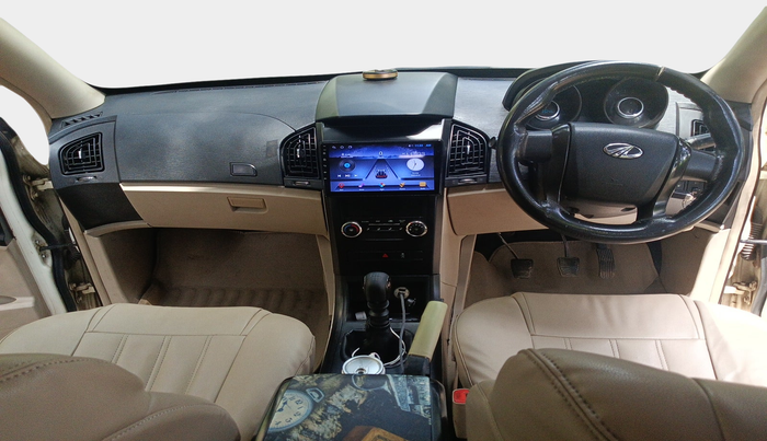 2016 Mahindra XUV500 W4, Diesel, Manual, 99,247 km, interior