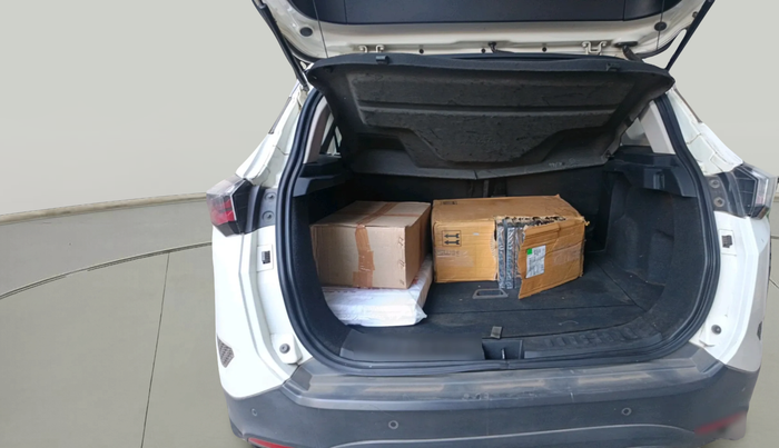 2019 Tata Harrier XM 2.0L KRYOTEC, Diesel, Manual, 1,25,107 km, exterior