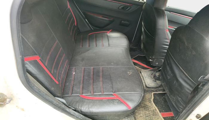 2017 Renault Kwid 1.0 RXT 02 Anniversary Edition, Petrol, Manual, 67,194 km, interior