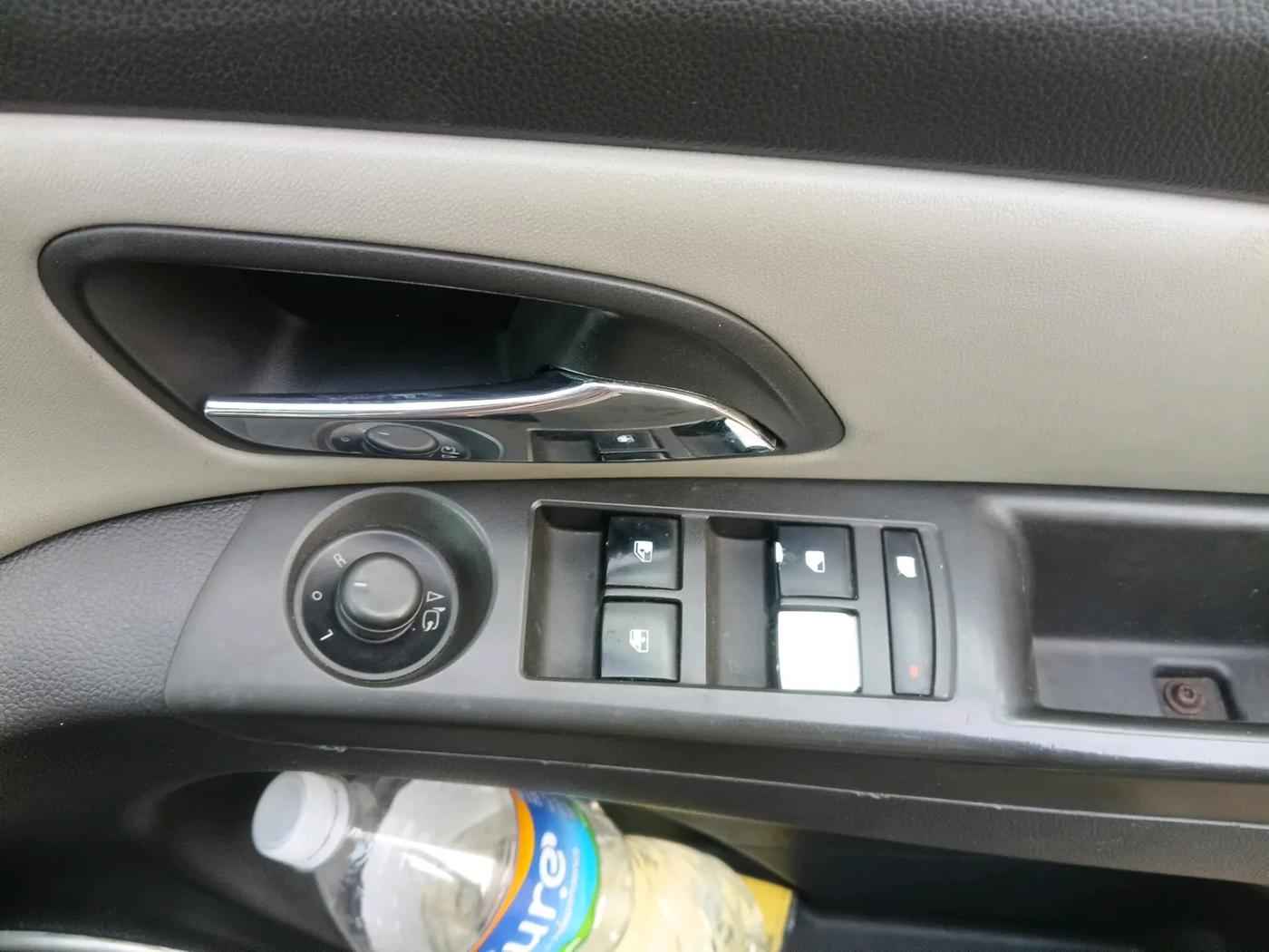 2012 Chevrolet Cruze LTZ AT, Diesel, Automatic, 1,35,617 km, interior