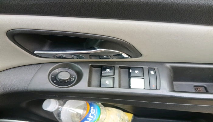 2012 Chevrolet Cruze LTZ AT, Diesel, Automatic, 1,35,617 km, interior