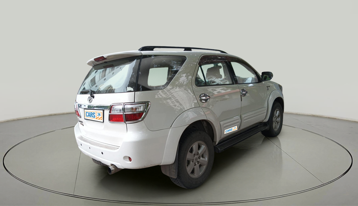 2011 Toyota Fortuner 3.0 4X4 MT, Diesel, Manual, 1,17,205 km, exterior