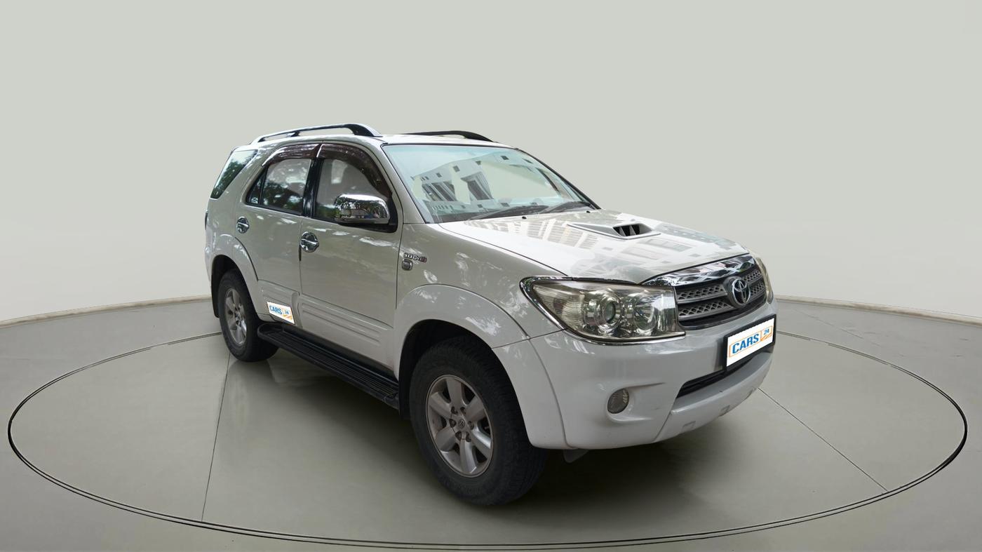 2011 Toyota Fortuner 3.0 4X4 MT, Diesel, Manual, 1,17,205 km, exterior