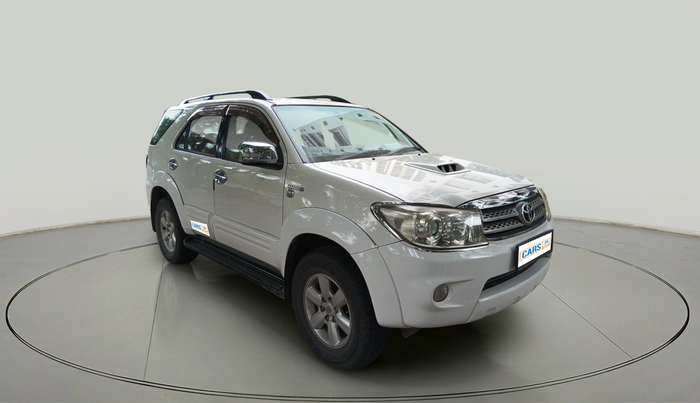 2011 Toyota Fortuner 3.0 4X4 MT, Diesel, Manual, 1,17,205 km, exterior
