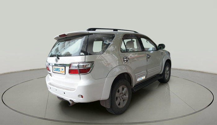 2011 Toyota Fortuner 3.0 4X4 MT, Diesel, Manual, 1,17,205 km, exterior